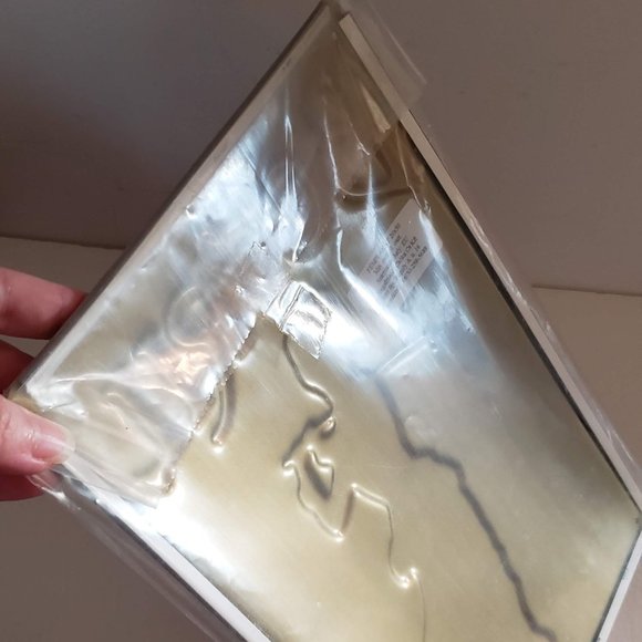 New VINTAGE Sturdy Metal Tin Sign Europe Woman Playing Golf BOVRIL - Picture 12 of 12